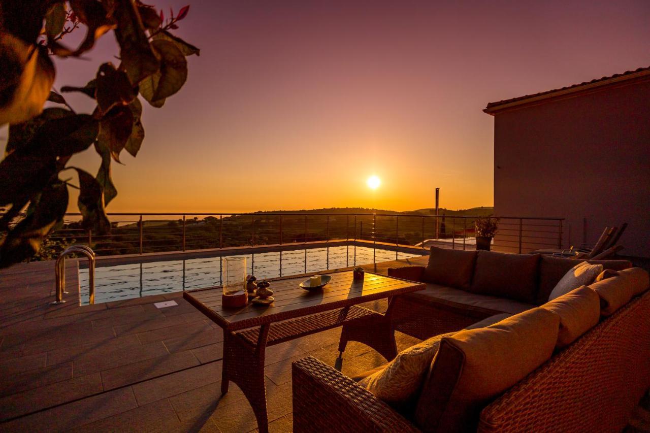 The View Villa Maries  Exterior foto