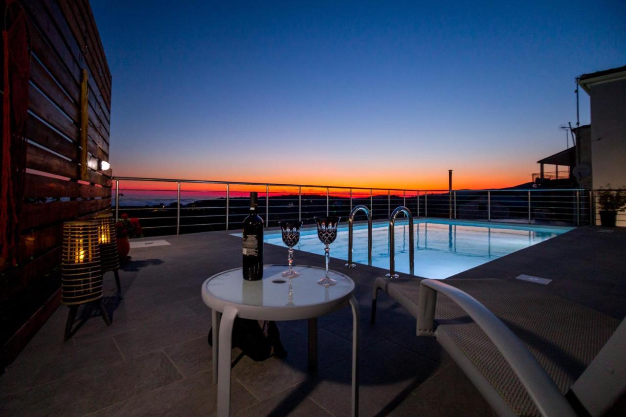 The View Villa Maries  Exterior foto